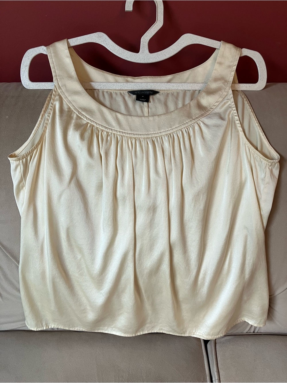 St. John Silk Cream Camisole Pleated Scoop Neck